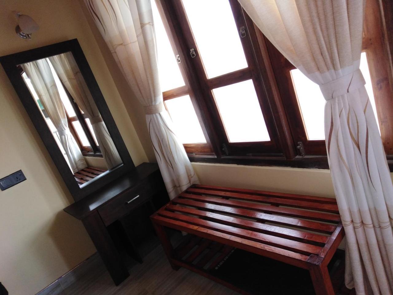 Jade Green Rest Inn Элла Экстерьер фото